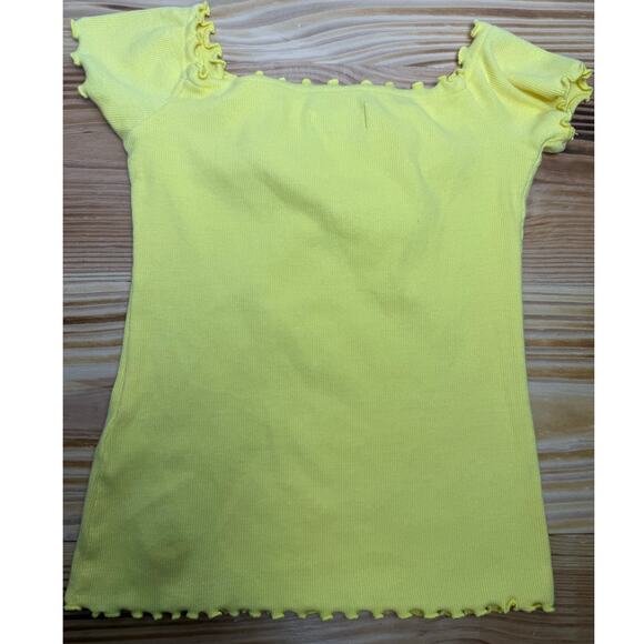 HOLLISTER Off the Shoulder Scalloped Sleeve Top/Shirt. Yellow. Size M - Picture 5 of 5